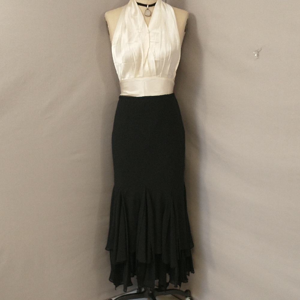 Fun Black Scarf Hem Skirt Sheer Over Opaque Long Midi Flirty Style Lots Movement